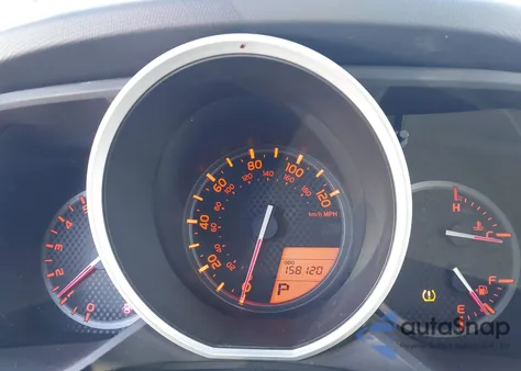 2010 Toyota 4Runner Sr5 V6 z USA, uszkodzony, nr VIN JTEZU5JR4A5007166